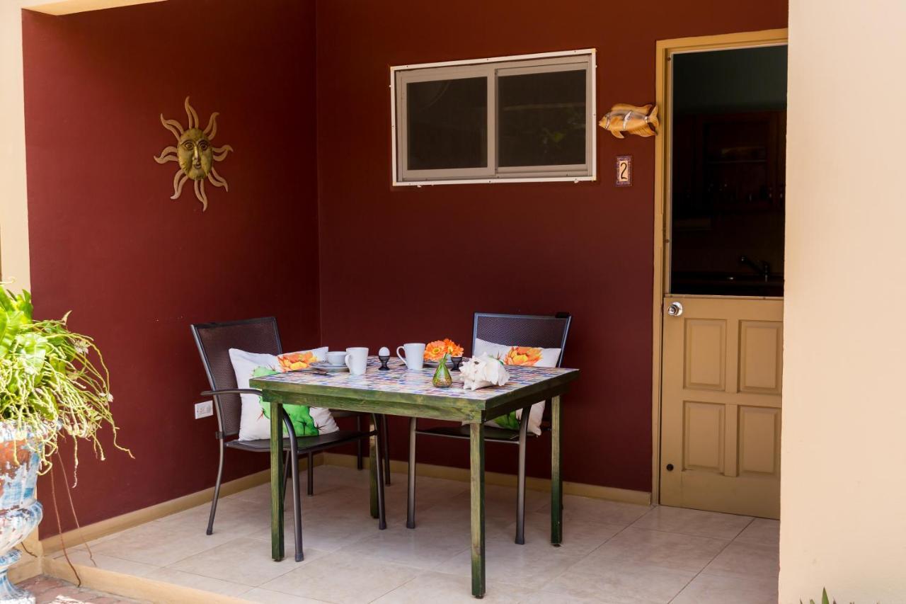 Little Paradise Aruba Vacation Apartments Palm Beach Exterior foto